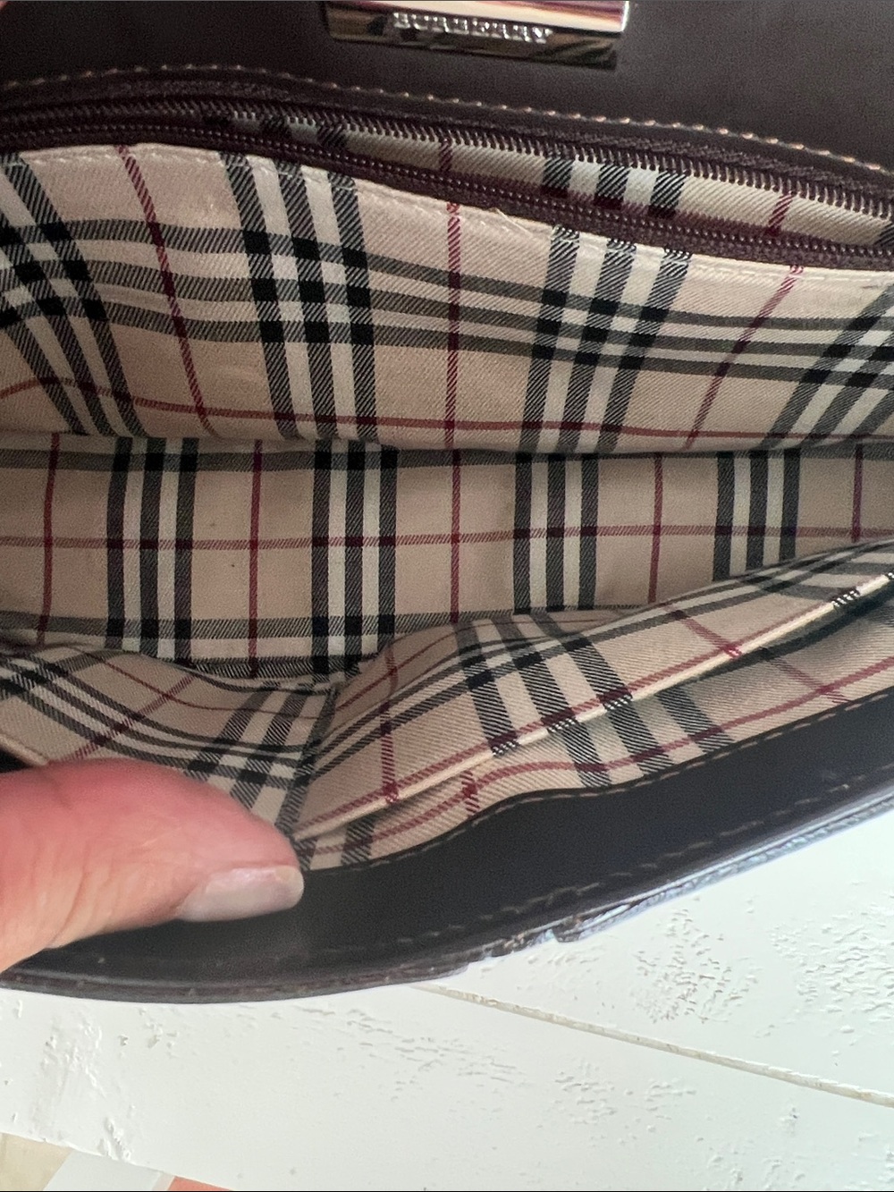 Burberry Brown Leather Shoulder Bag with Signature Check Interior - Picture 5 of 5